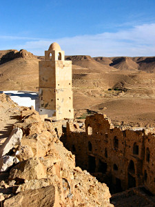 Wstentauglich - Reisen in die Wste
                              - Foto011 - Minarett im alten Douirat